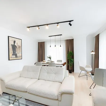 G&B Mansion Appartement Istanboel Buitenkant foto